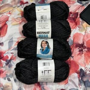 Bernat Mega Bulky Yarn - Dark Grey Heather 4 skein lot.